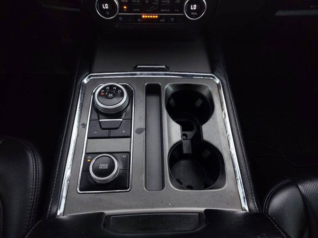 Used 2021 Ford Expedition XLT image 10