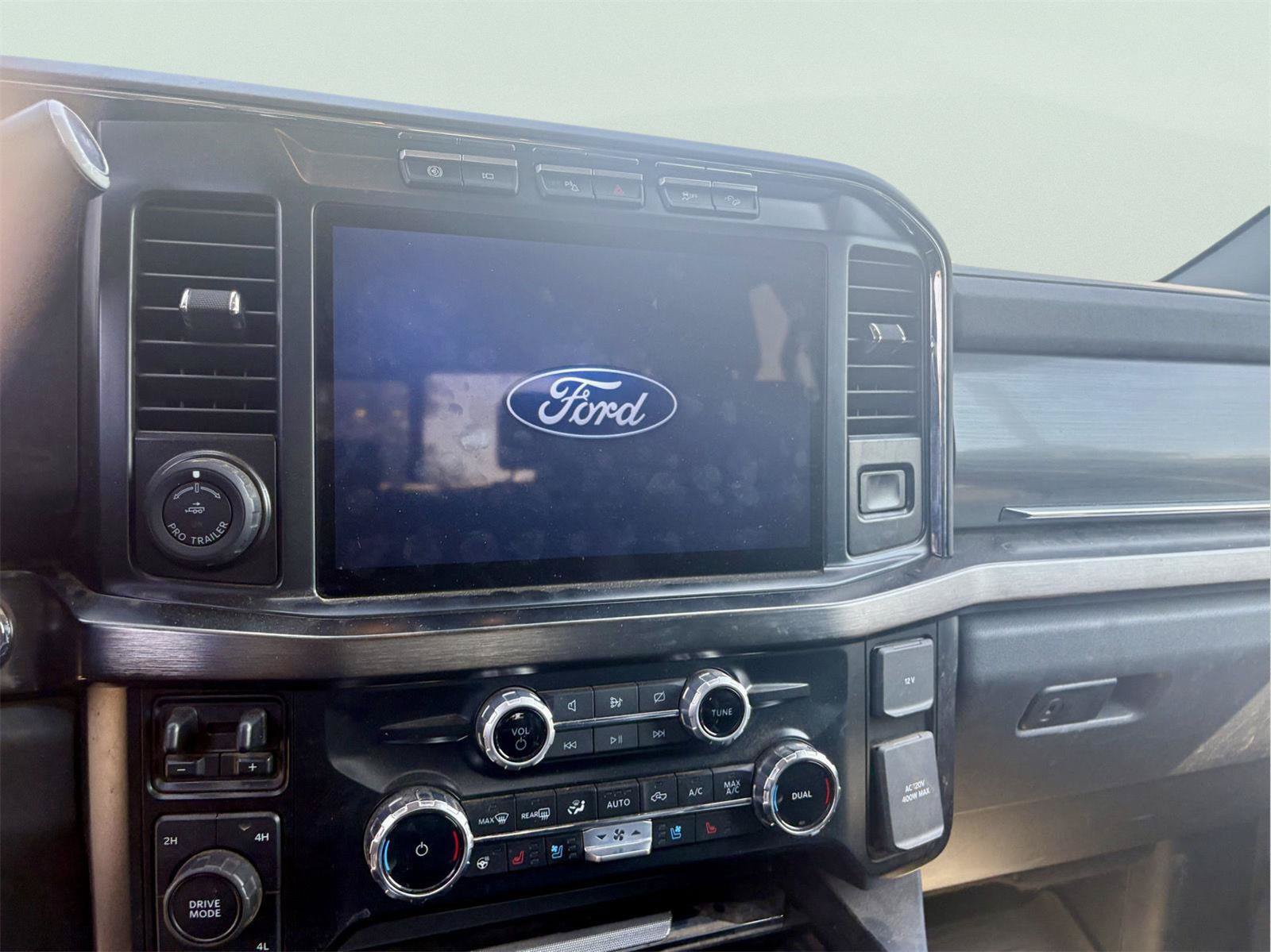 Used 2024 Ford F450 Lariat w/ Lariat Ultimate Package AWD/4WD image 15