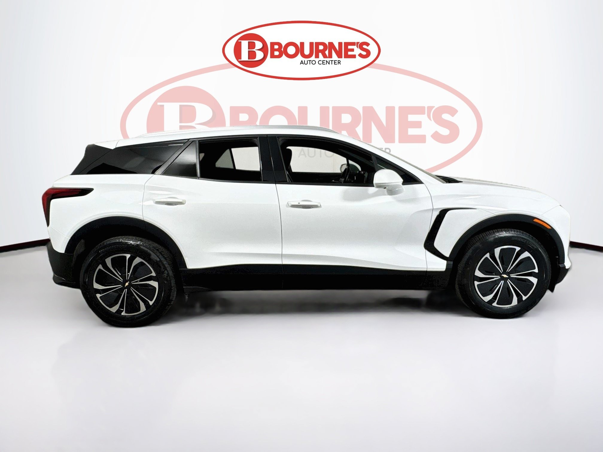 Used 2024 Chevrolet Blazer EV LT AWD/4WD image 11