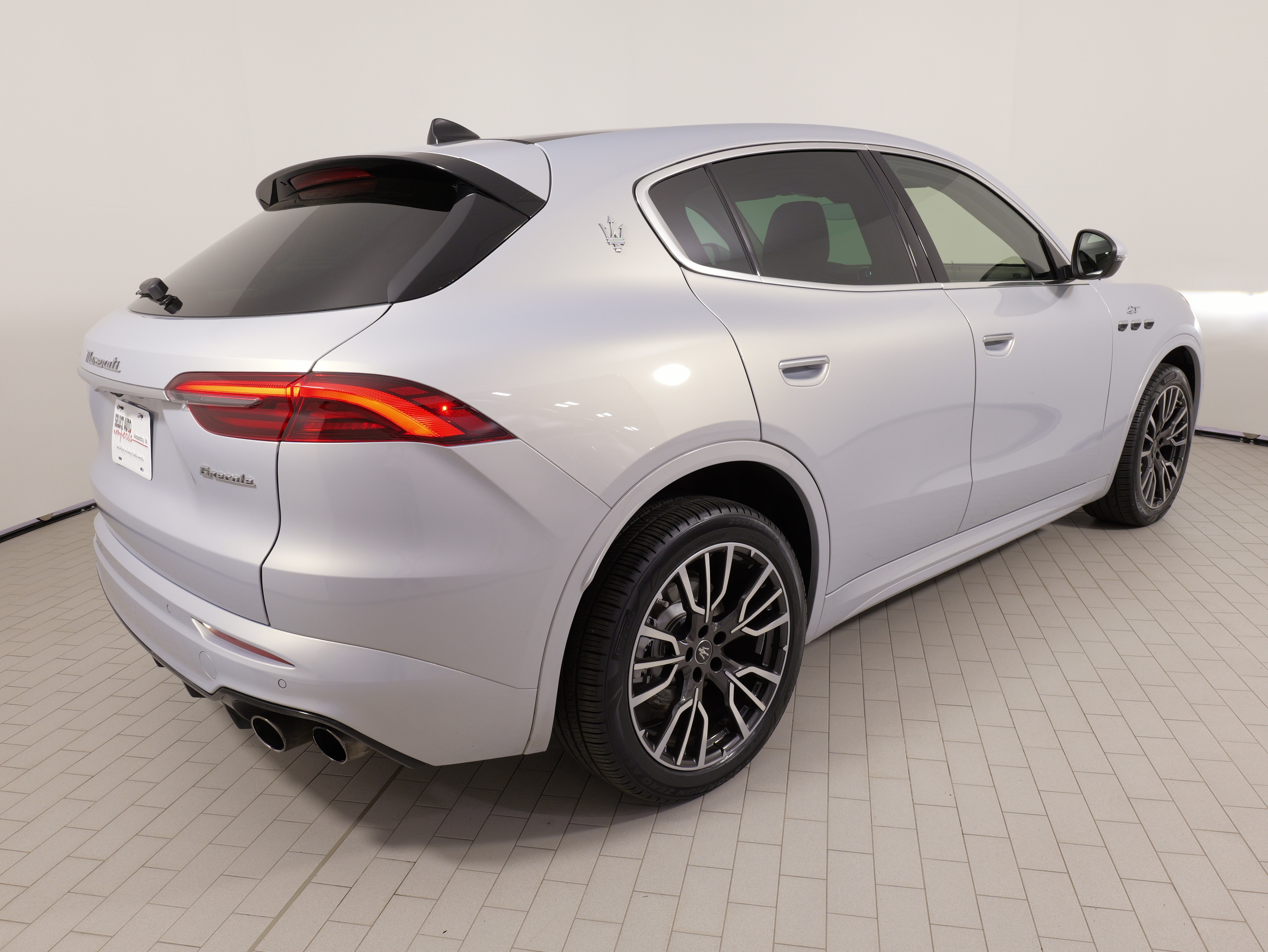 Used 2023 Maserati Grecale GT AWD/4WD image 9