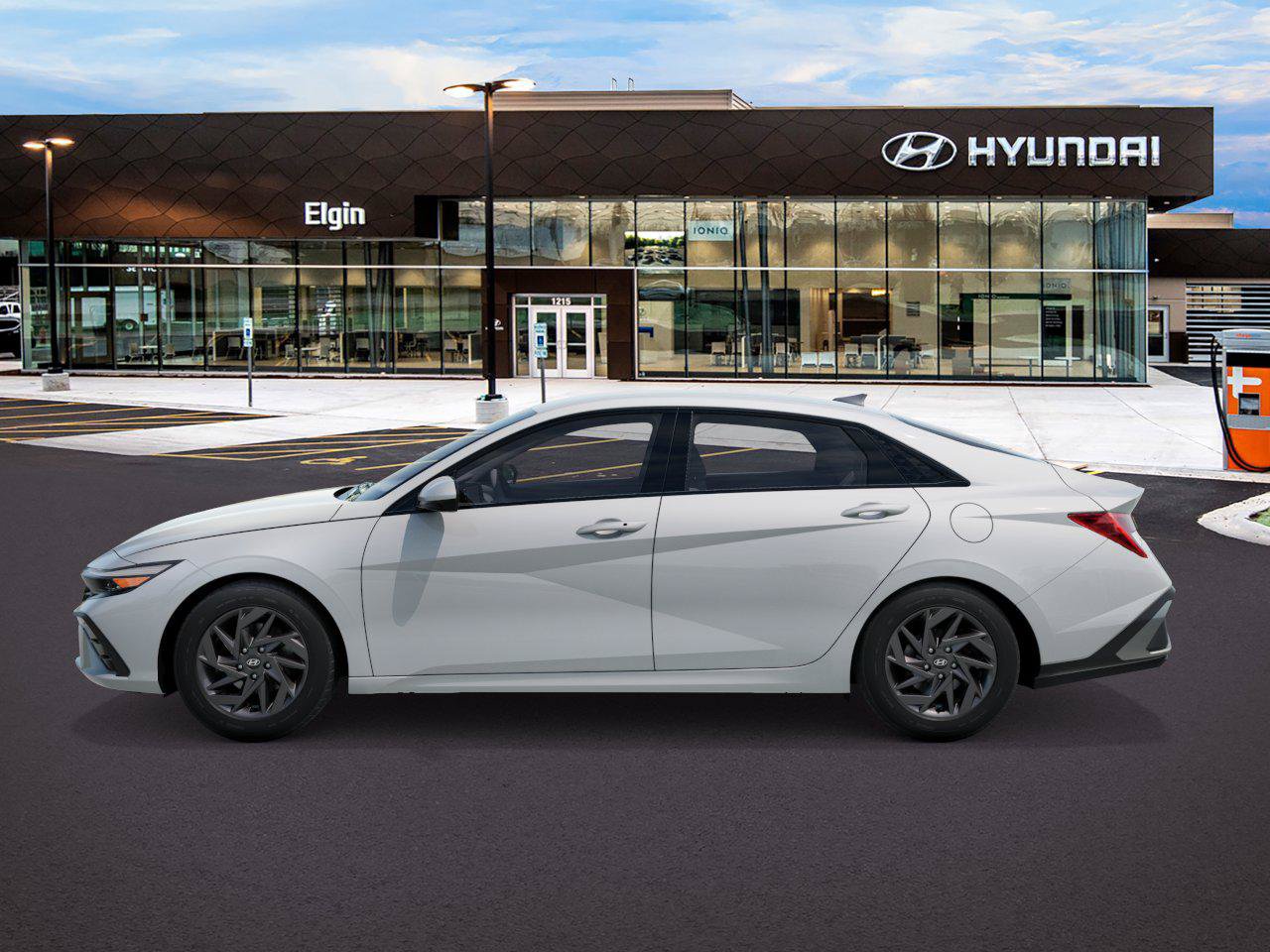 New 2026 Hyundai Elantra Hybrid FWD image 3