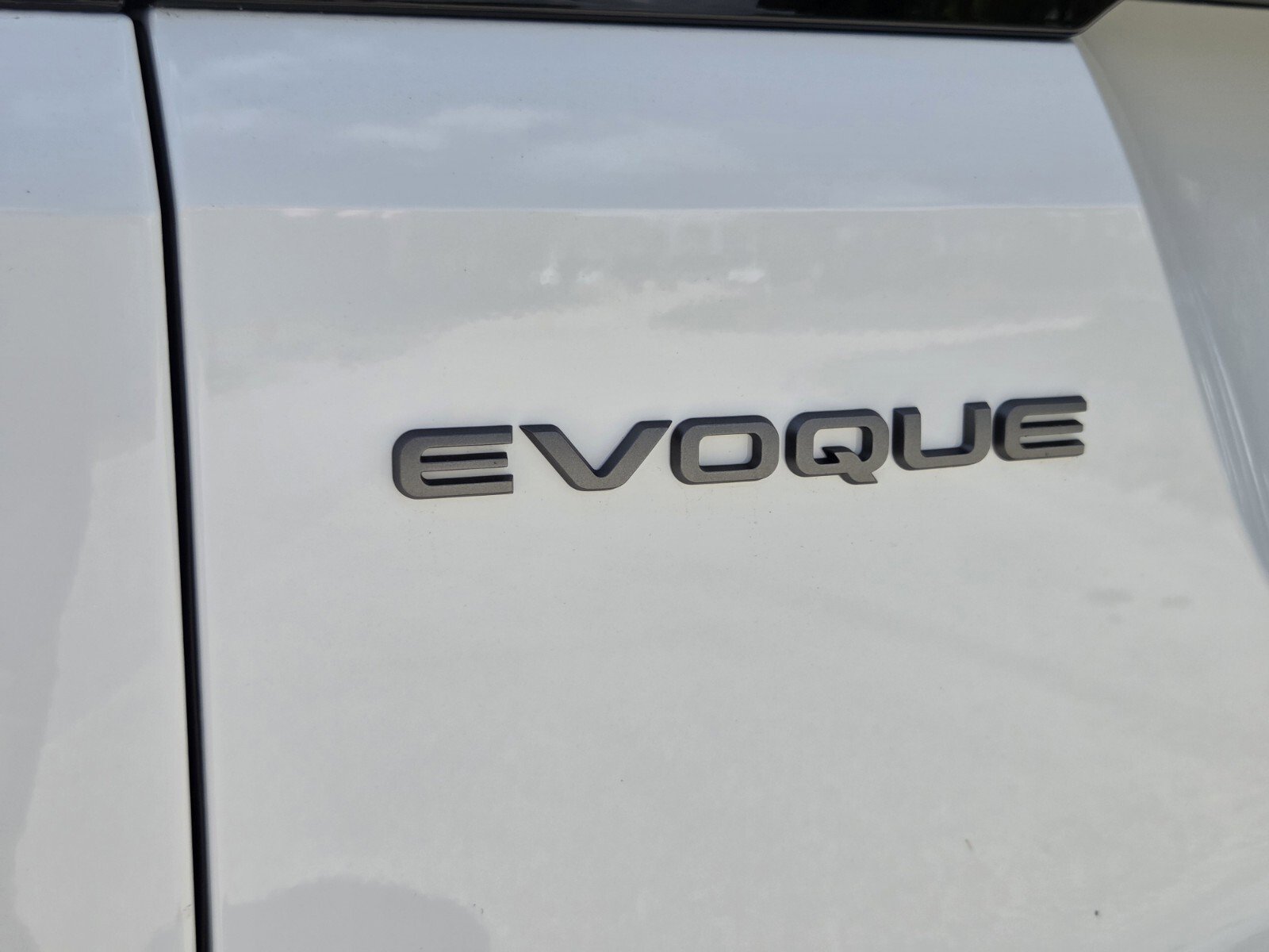 New 2026 Land Rover Range Rover Evoque S image 10