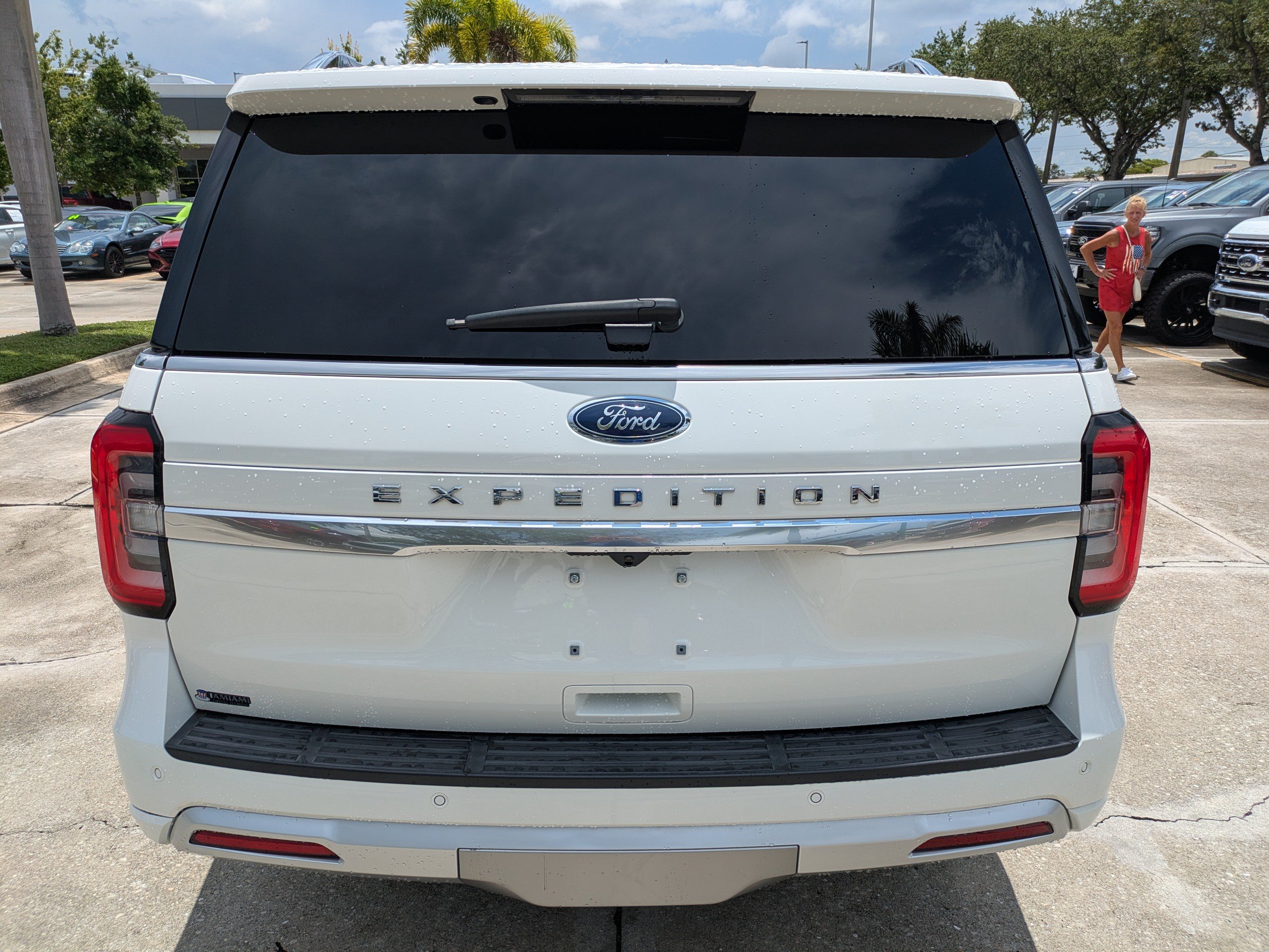 Used 2022 Ford Expedition Platinum AWD/4WD image 5