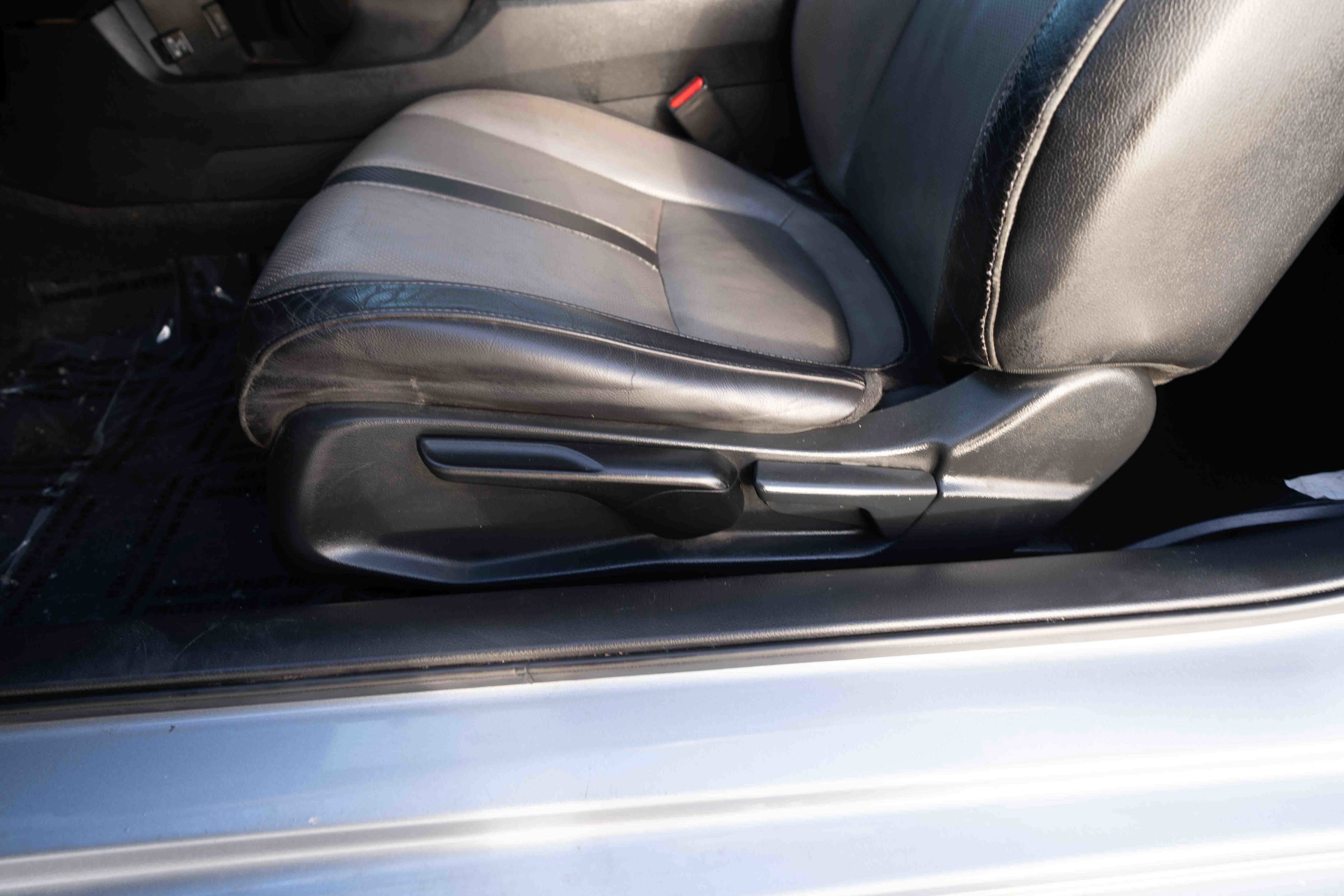 Used 2017 Honda Civic EX-L image 12