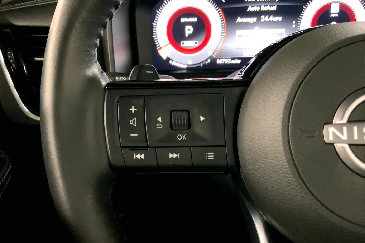 Used 2023 Nissan Rogue Platinum w/ Platinum Premium Package AWD/4WD image 24