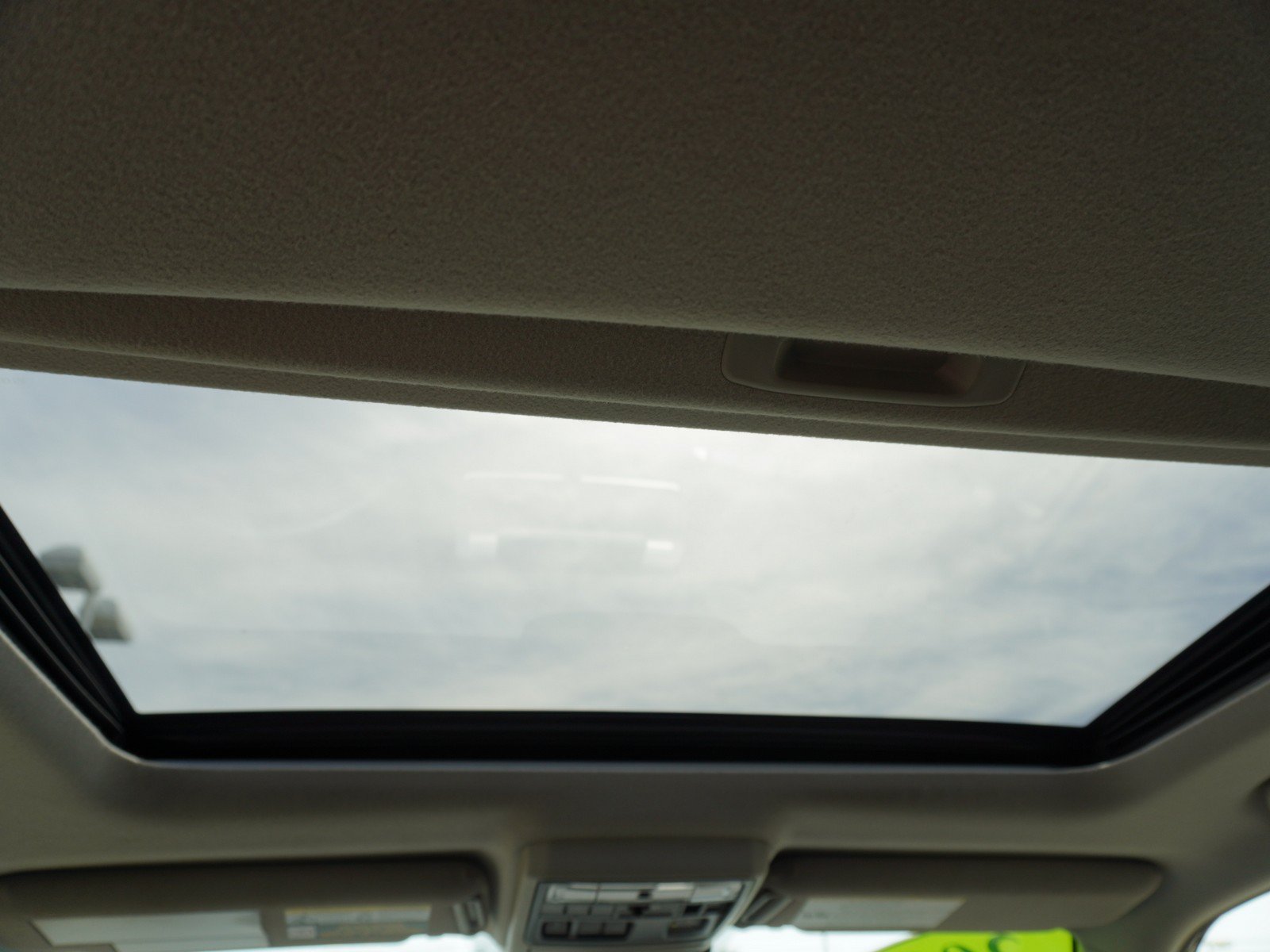 Used 2022 Toyota 4Runner SR5 Premium w/ Moonroof Package RWD image 17