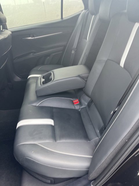 Used 2025 Toyota Camry SE image 10