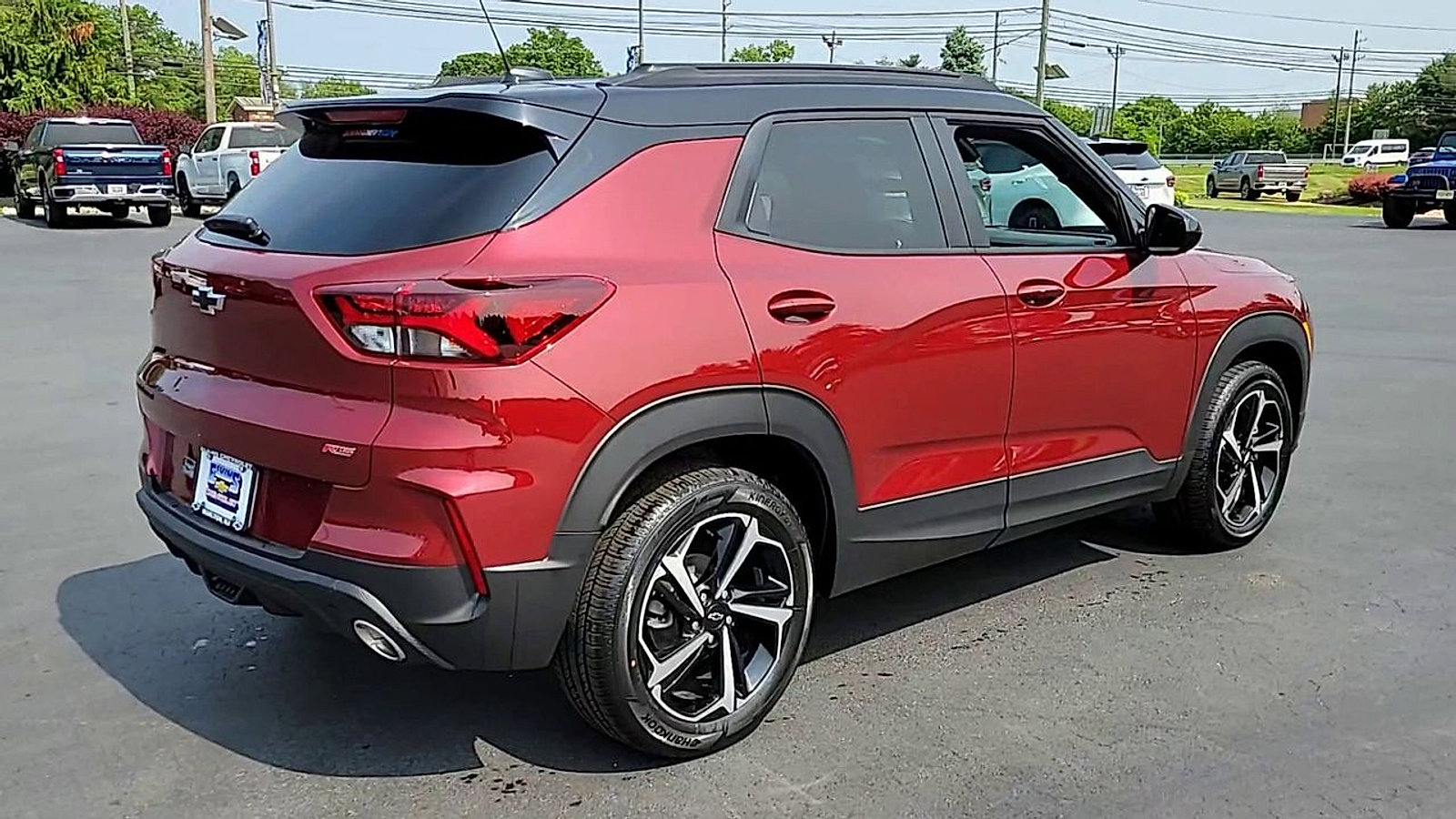 Certified 2023 Chevrolet TrailBlazer RS w/ Sun and Liftgate Package FWD image 8