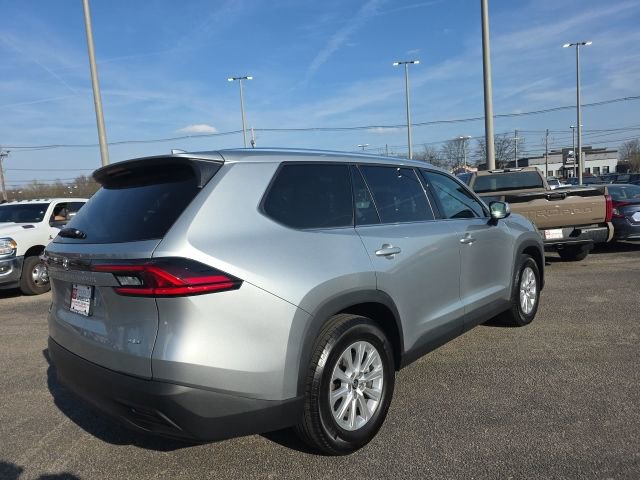 Certified 2025 Toyota Grand Highlander XLE image 5