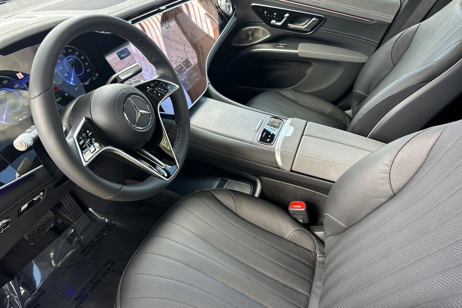 New 2026 Mercedes-Benz EQS 400 4MATIC SUV image 4