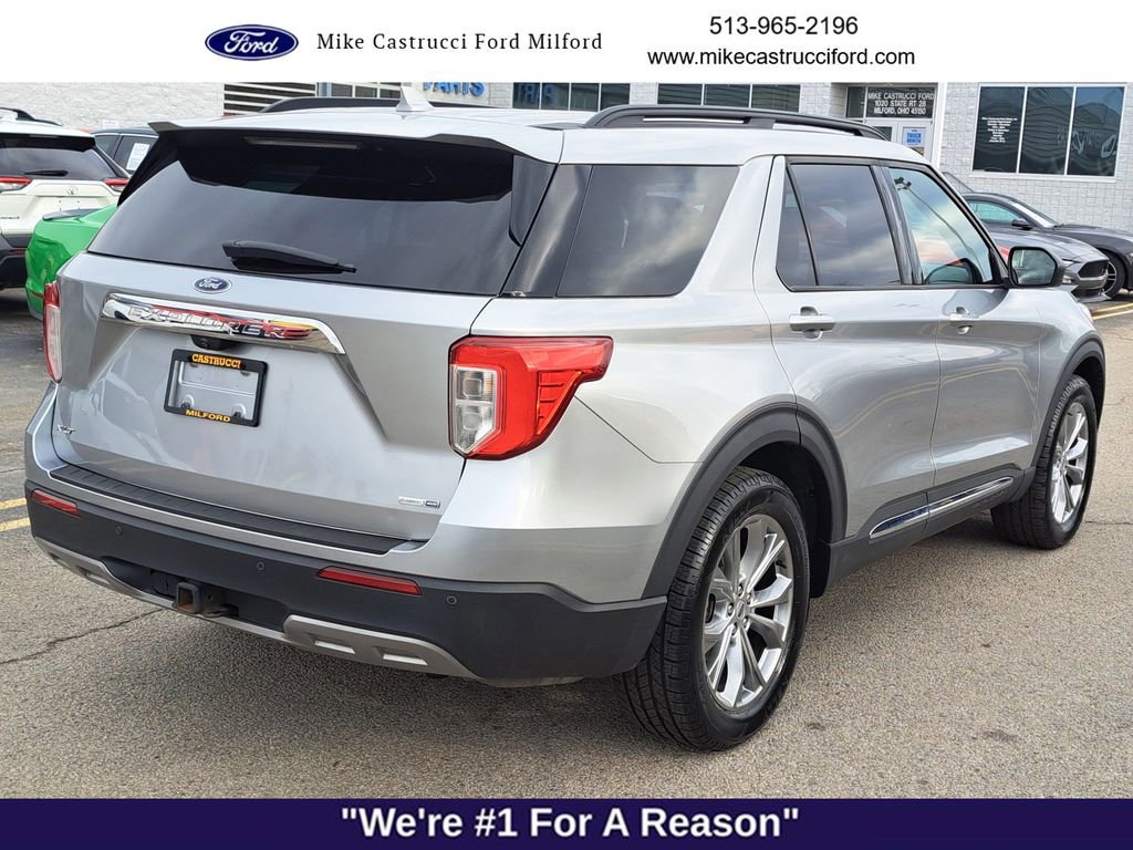 Used 2020 Ford Explorer XLT w/ Equipment Group 202A image 5