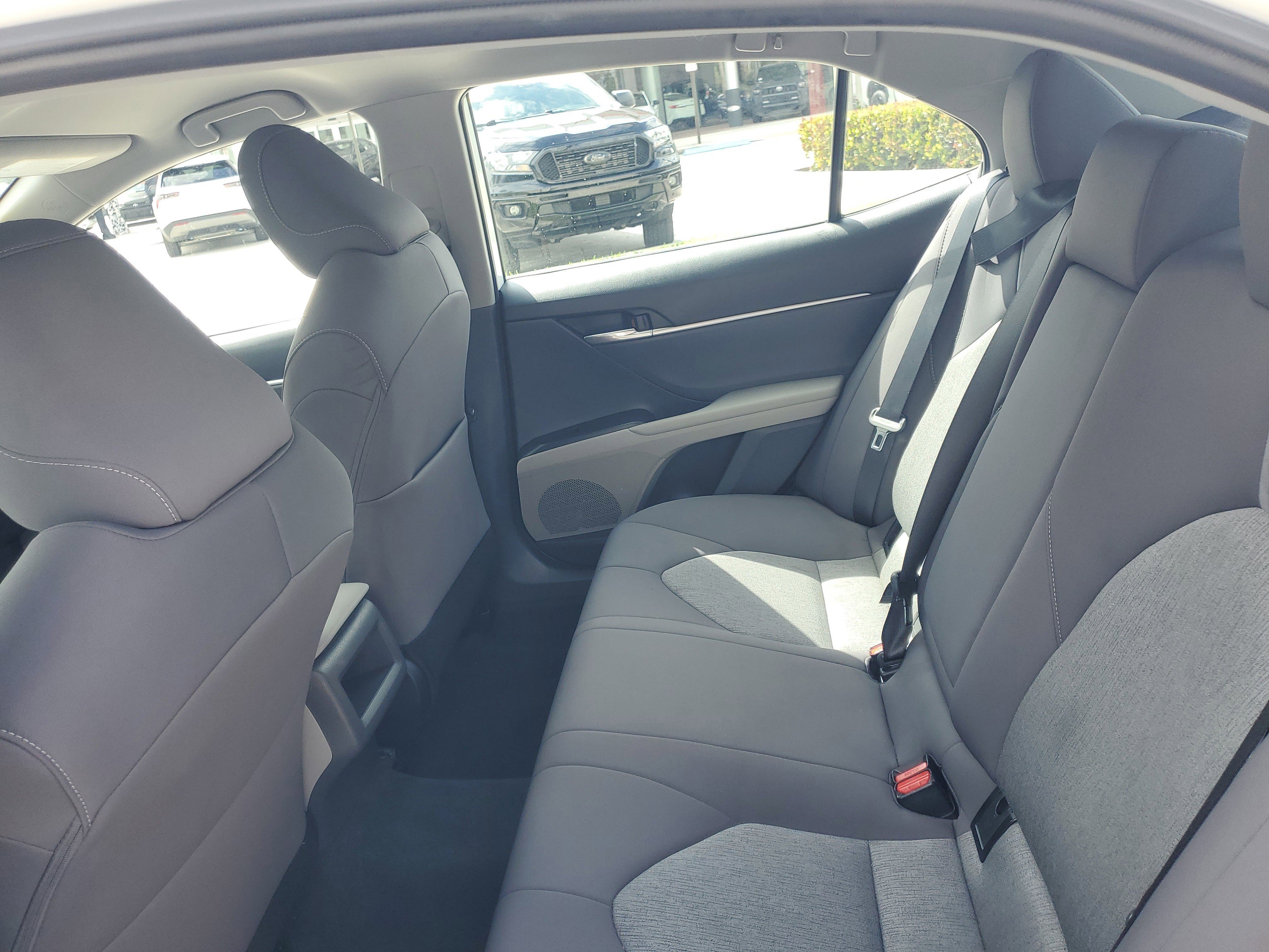 Used 2023 Toyota Camry LE FWD image 11