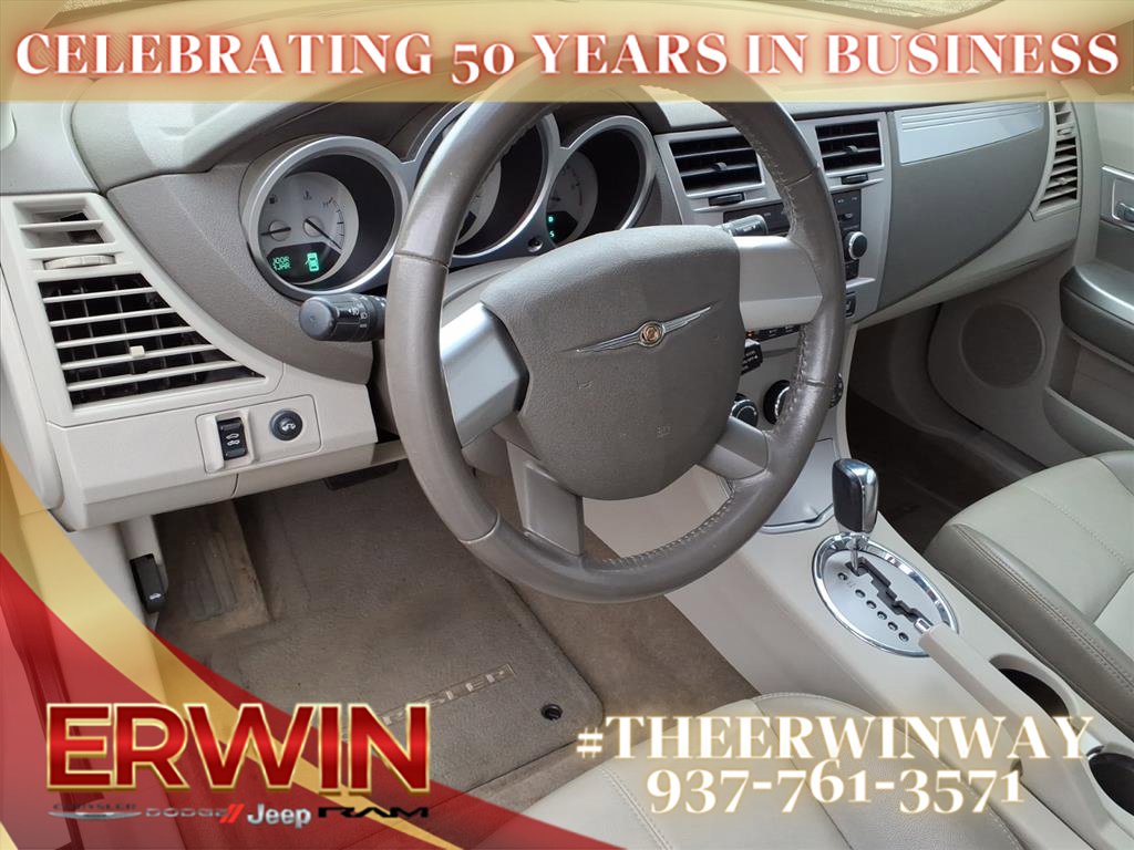 Used 2009 Chrysler Sebring Touring w/ Special Touring Group image 14