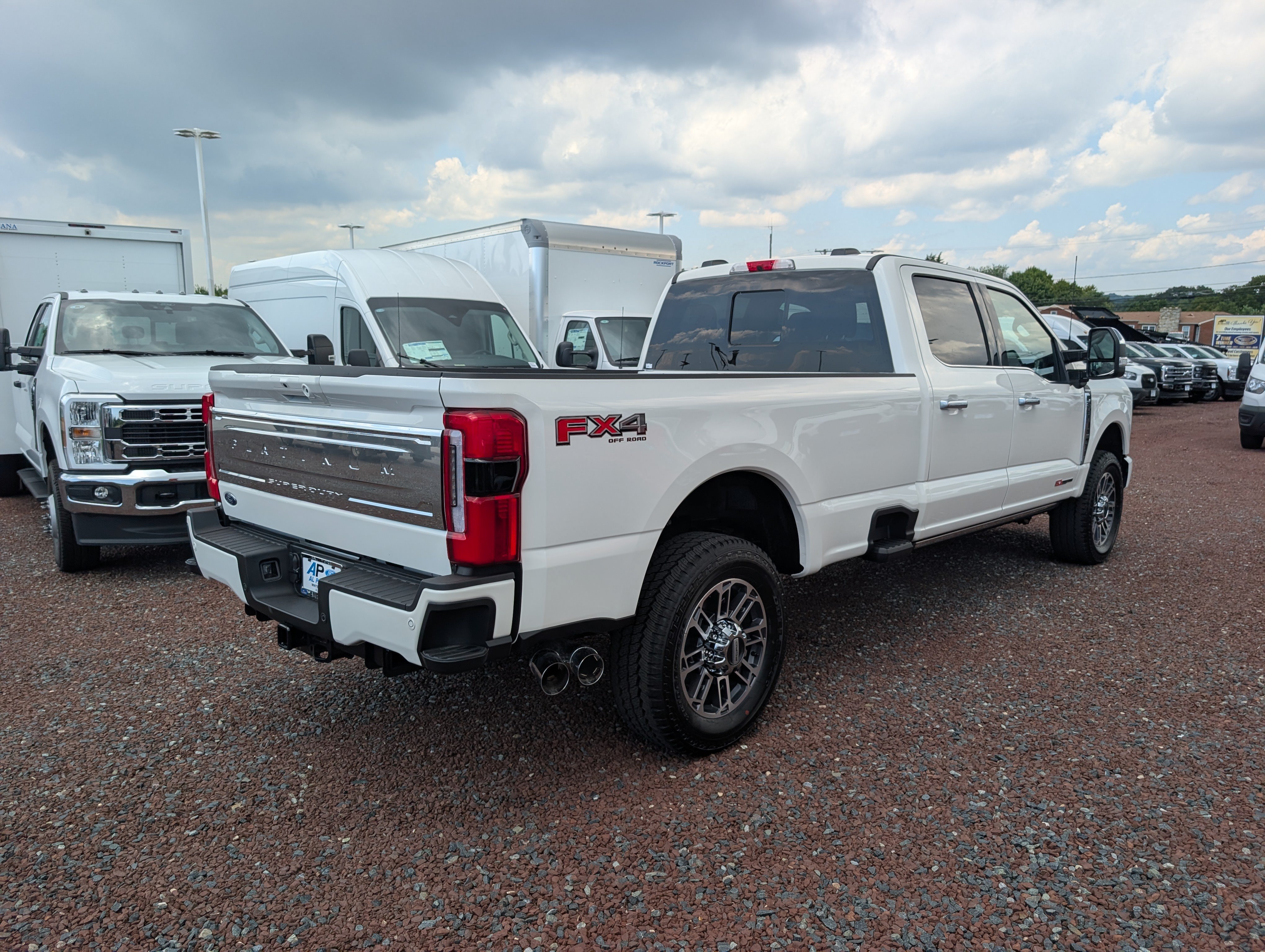 New 2026 Ford F350 Platinum w/ Platinum Plus Package AWD/4WD image 2