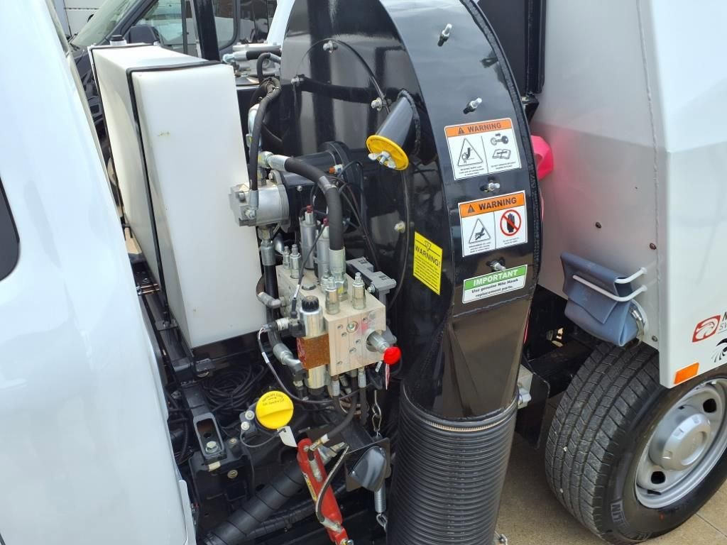 Used 2024 Ford F250 XL RWD image 25