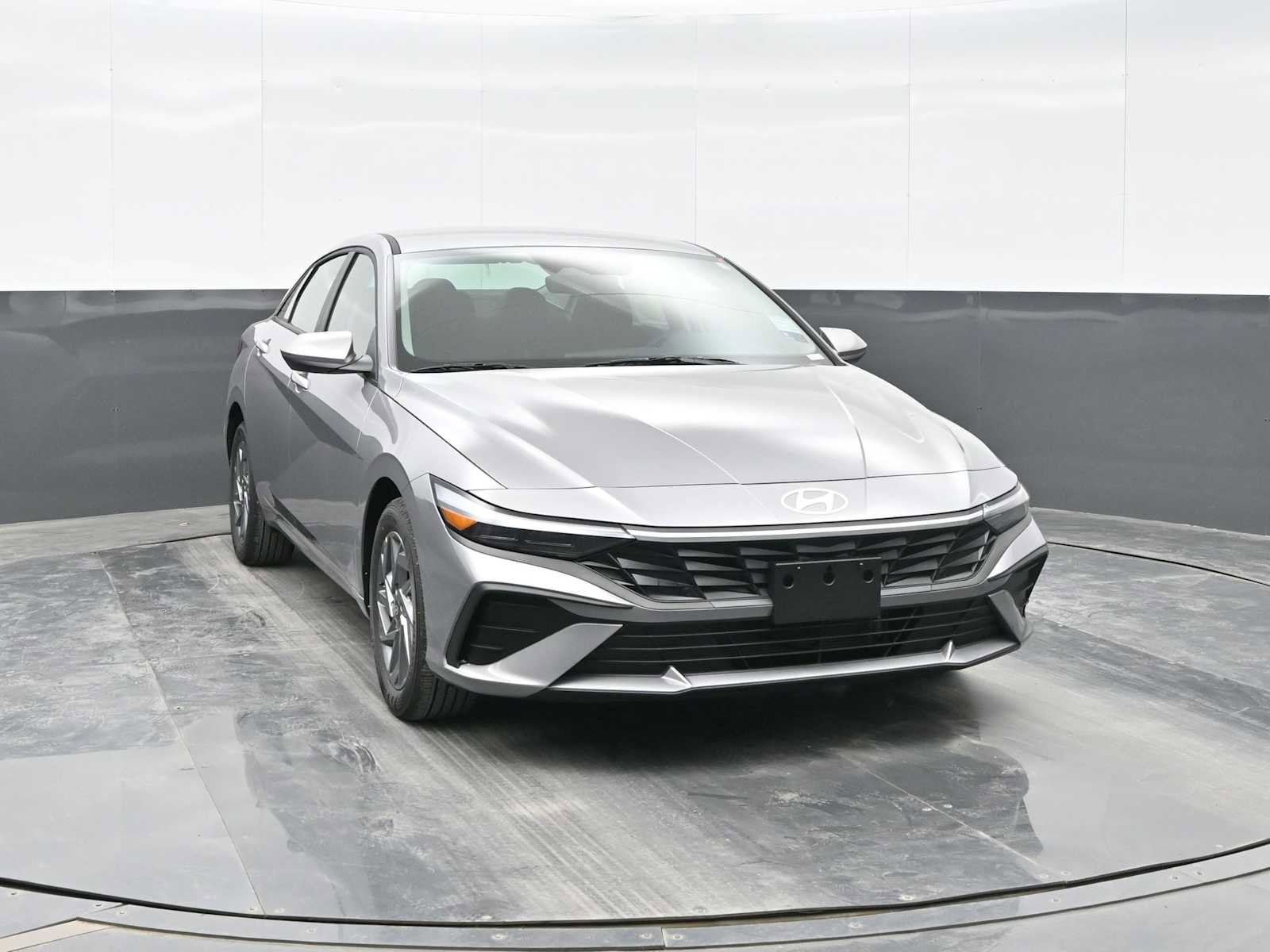 New 2026 Hyundai Elantra Blue image 2