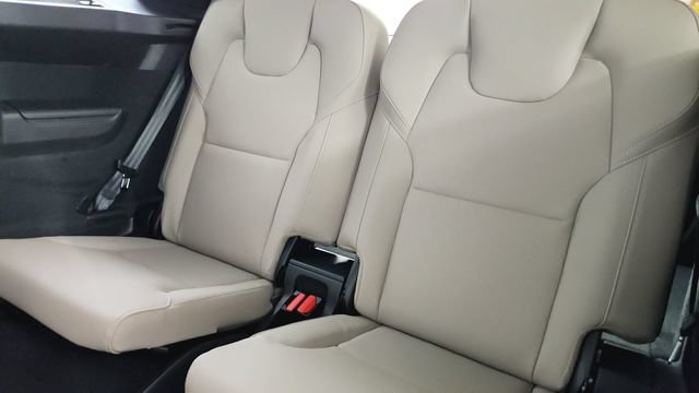 Certified 2026 Volvo XC90 B6 Plus w/ Protection Package Premier AWD/4WD image 34