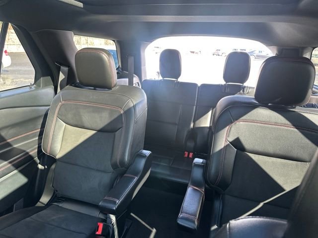 Used 2023 Ford Explorer ST-Line w/ Class IV Trailer Tow Package image 26