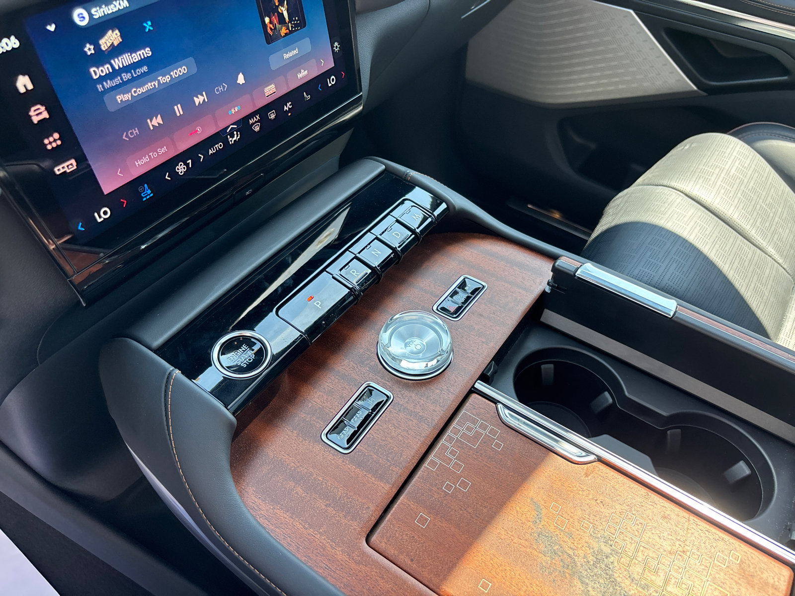 New 2026 Lincoln Navigator Black Label AWD/4WD image 22