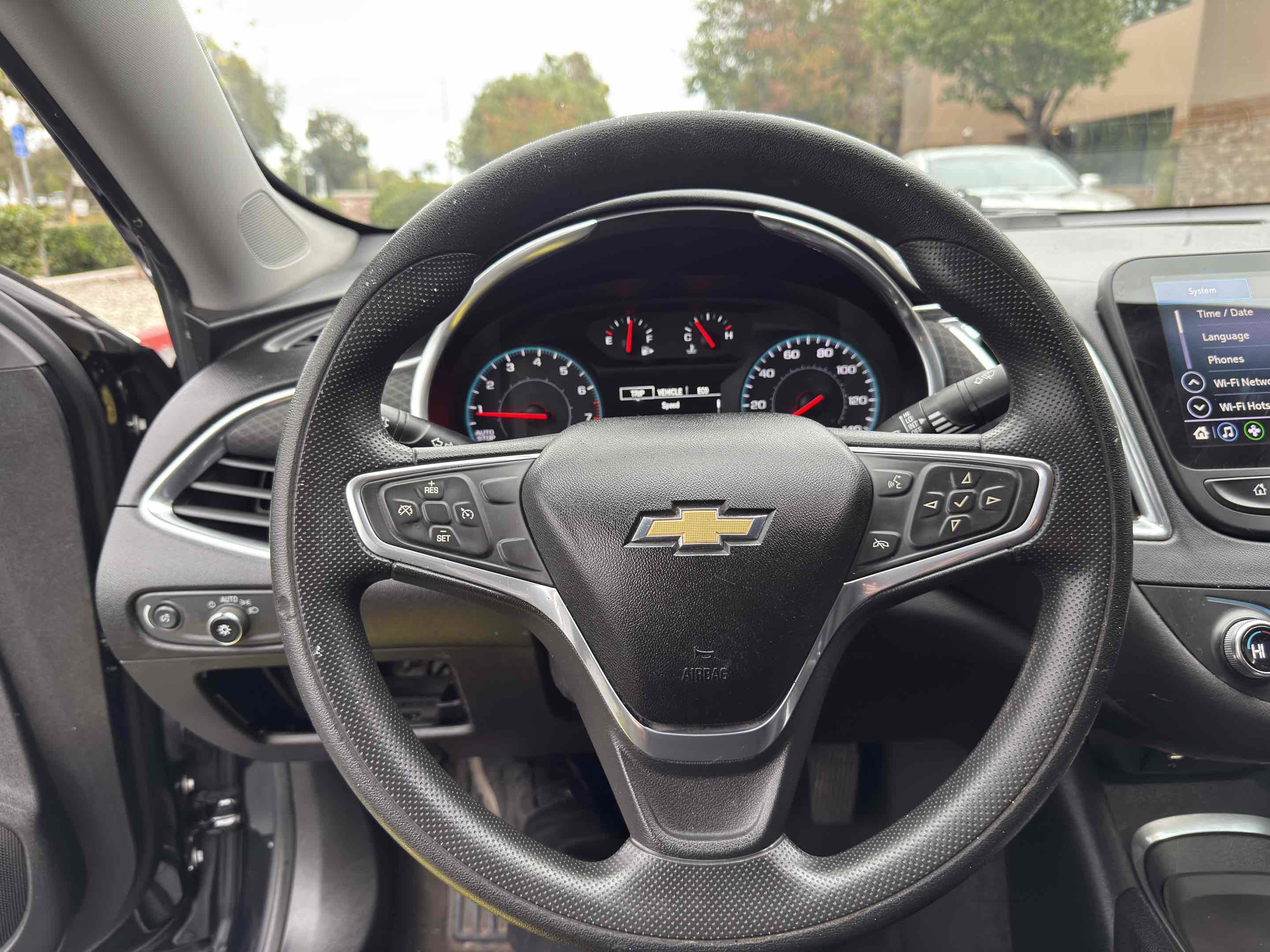 Used 2020 Chevrolet Malibu LT image 29