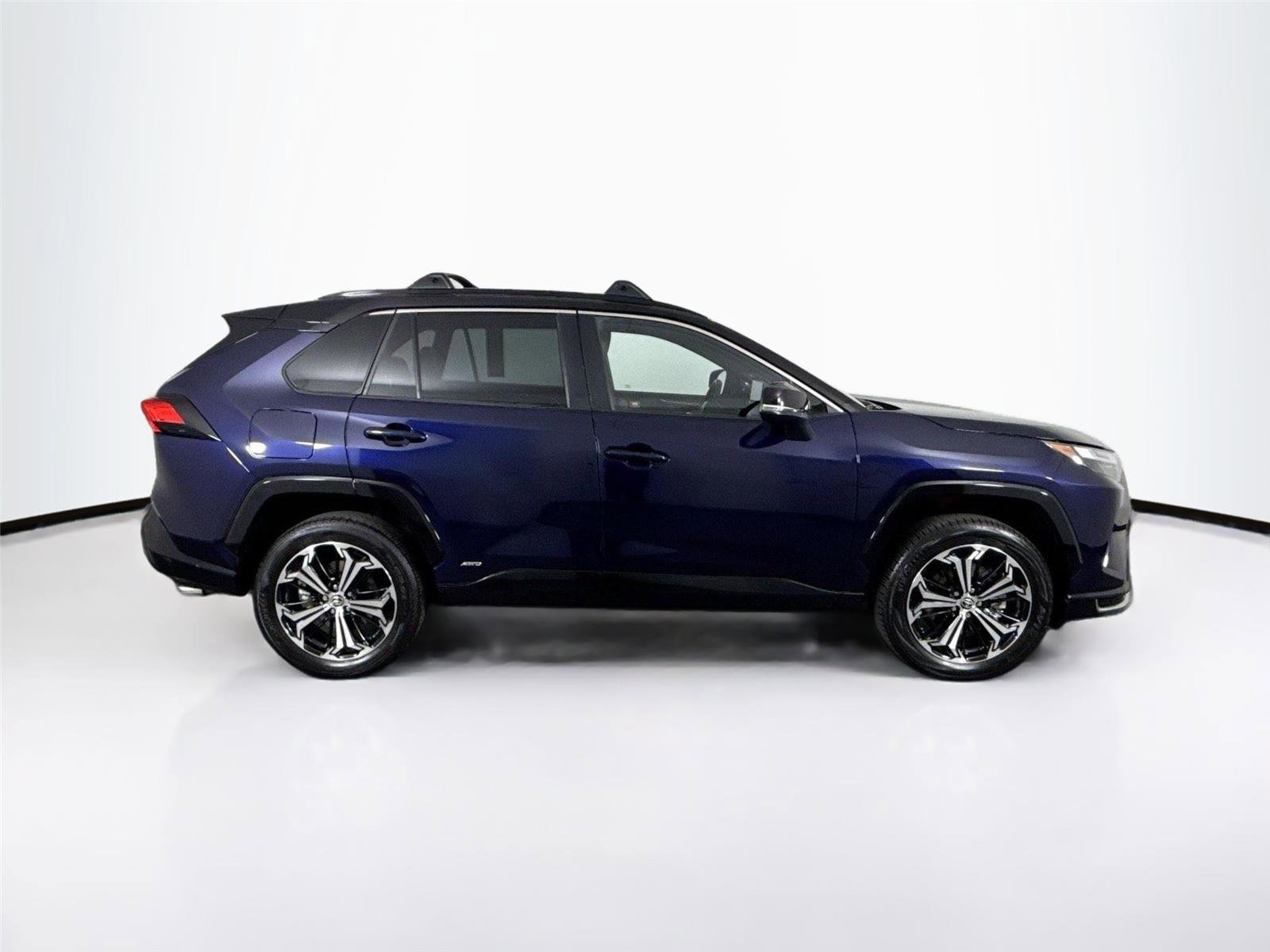 Used 2025 Toyota RAV4 XSE w/ Weather Package AWD/4WD image 14