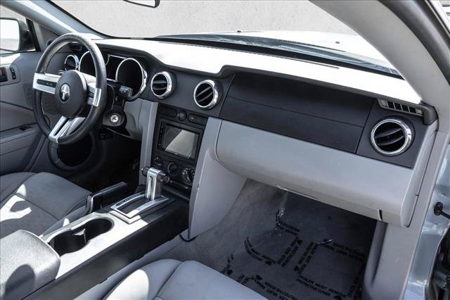 Used 2006 Ford Mustang GT RWD image 20