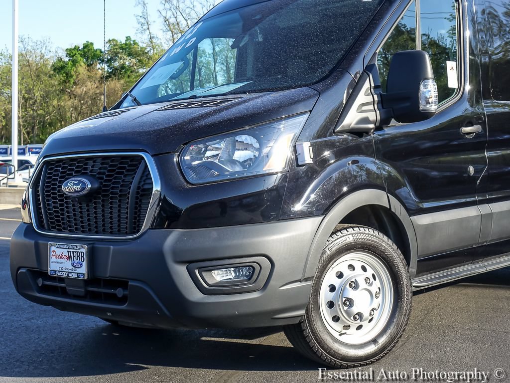 Used 2023 Ford Transit 250 Medium Roof AWD image 3