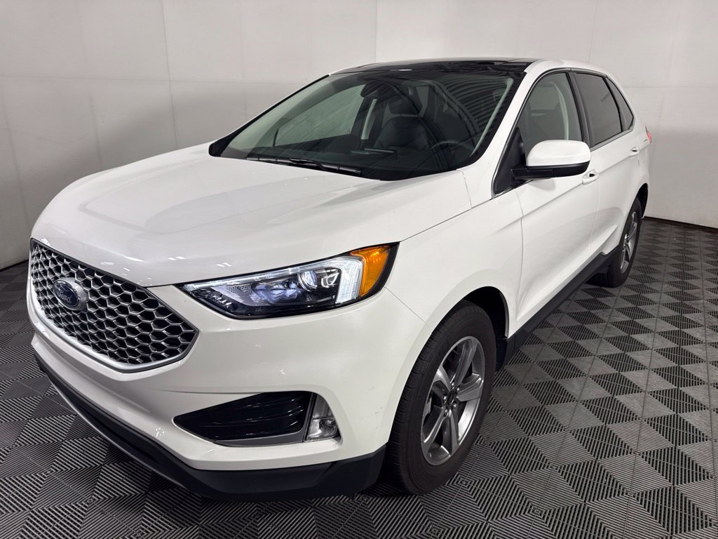 Used 2024 Ford Edge SEL w/ Convenience Package AWD/4WD image 5