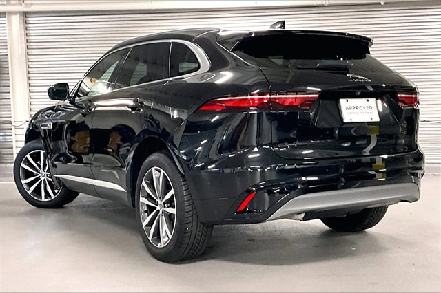Certified 2025 Jaguar F-PACE R-Dynamic S image 10