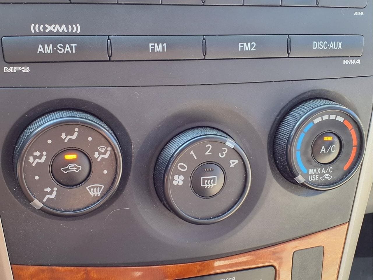 Used 2009 Toyota Corolla XLE w/ All Weather Guard Pkg FWD image 16