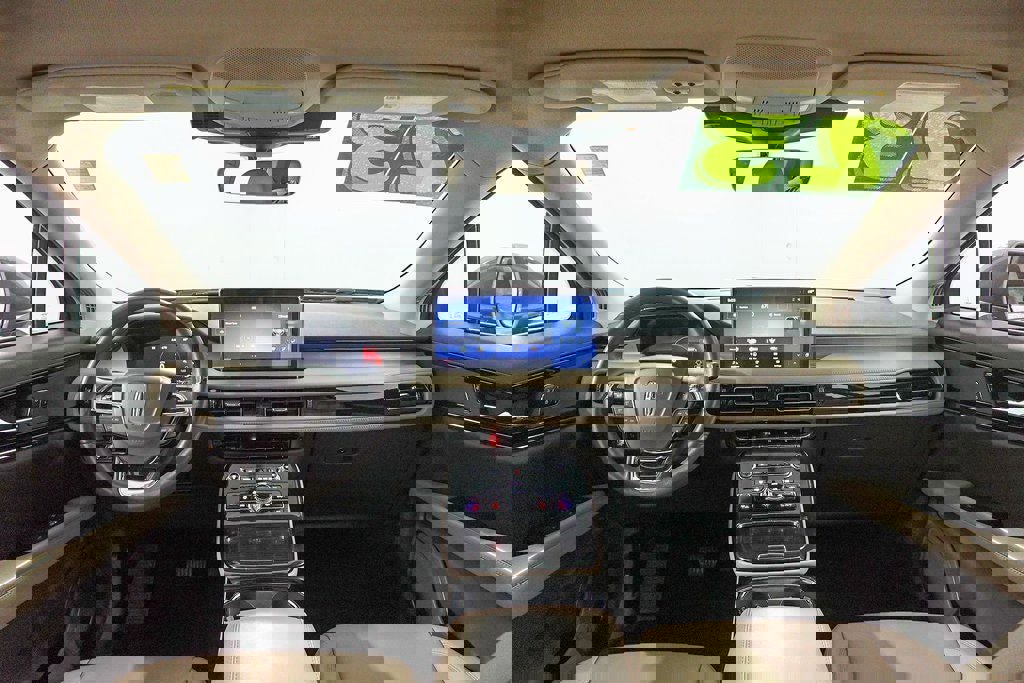 Used 2023 Lincoln Nautilus AWD w/ Premium Package image 6