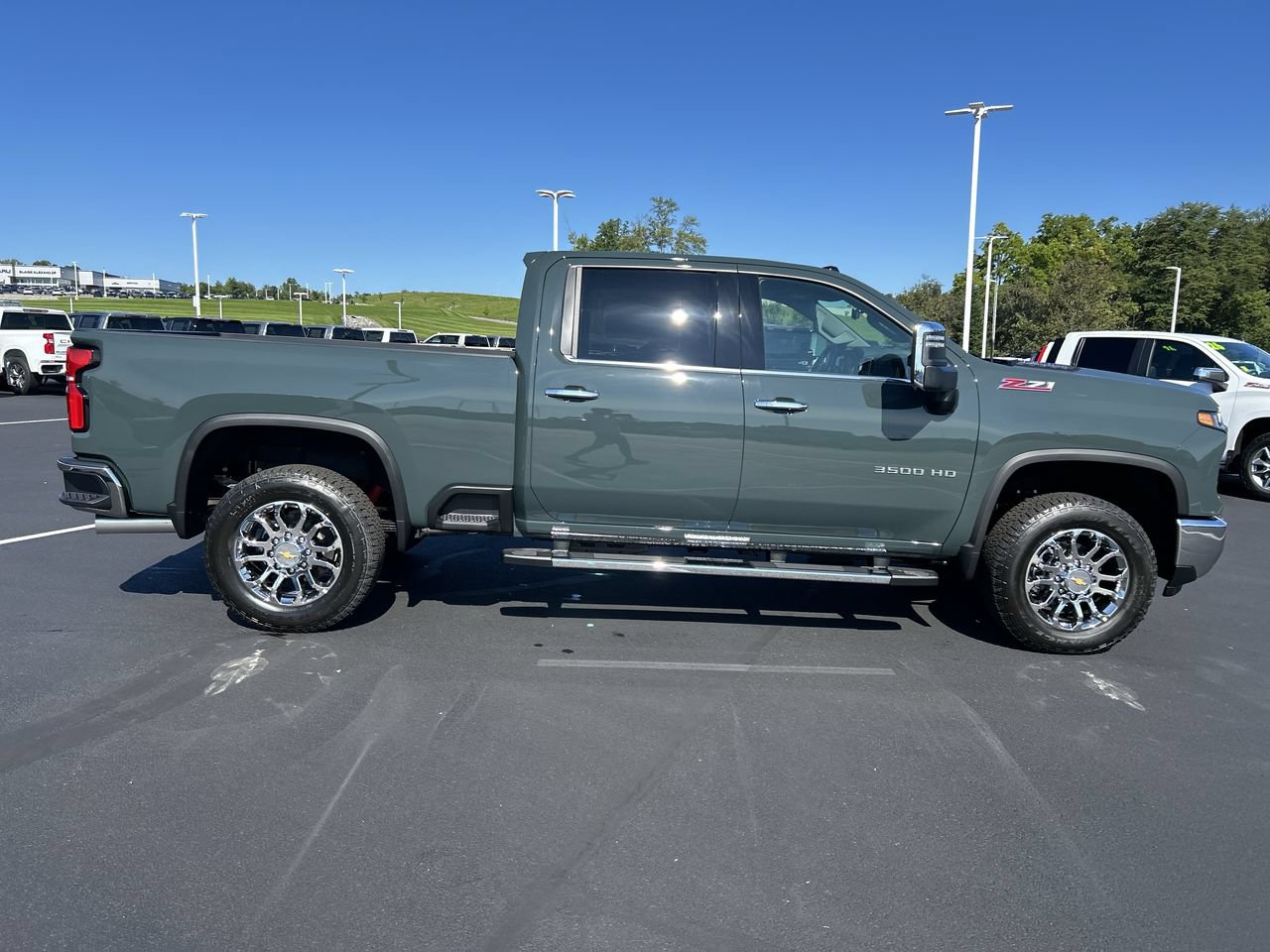 New 2026 Chevrolet Silverado 3500 LTZ w/ LTZ Premium Package AWD/4WD image 8