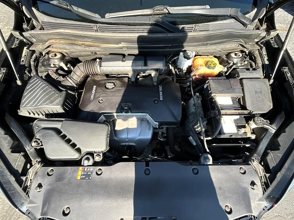 Used 2017 Buick Envision Essence AWD/4WD image 3