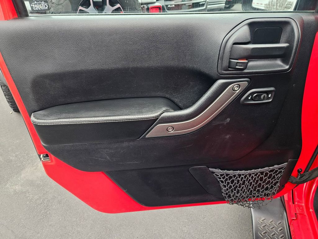 Used 2016 Jeep Wrangler Unlimited Sport image 10