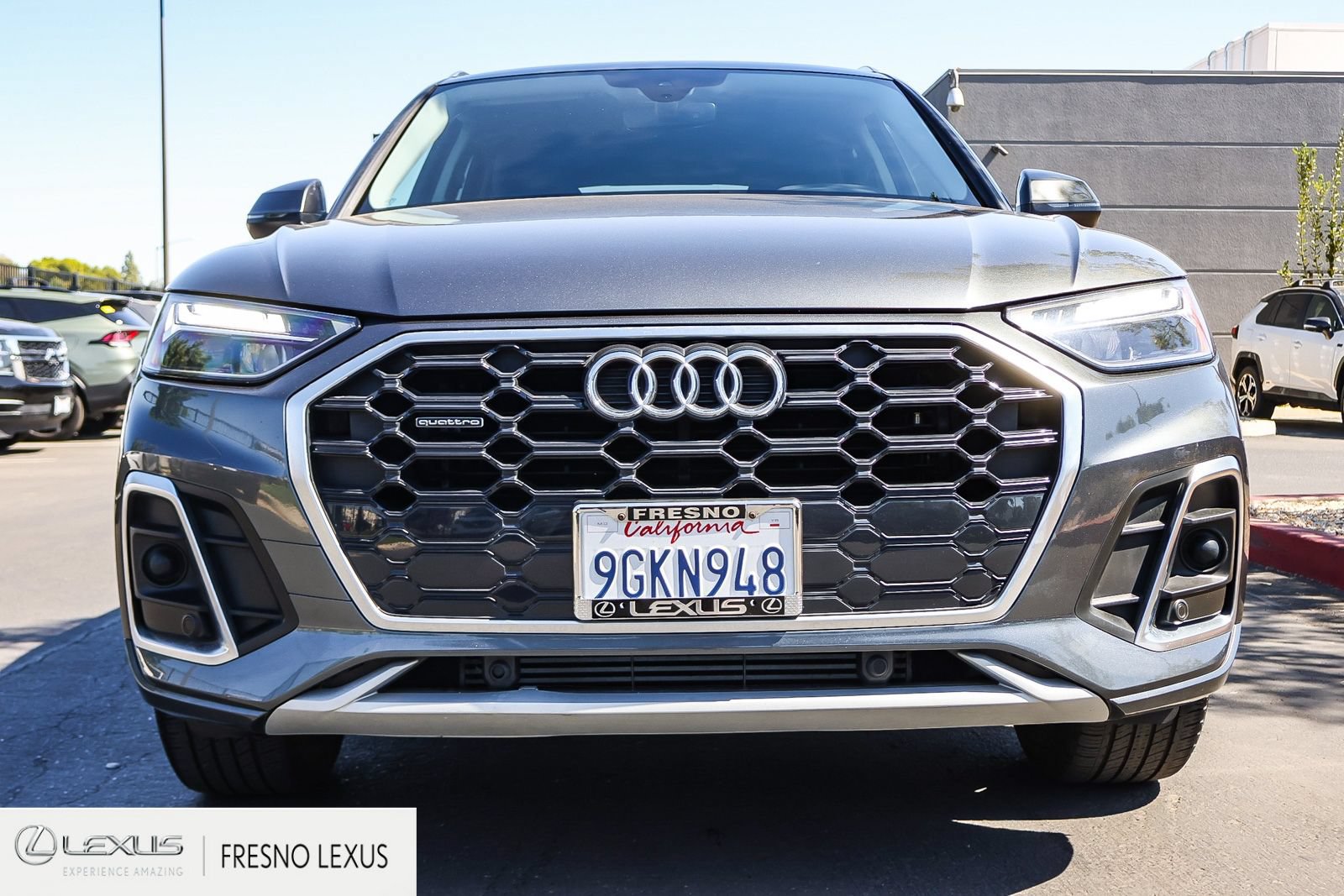 Used 2023 Audi Q5 2.0T Premium w/ Convenience Package AWD/4WD image 2