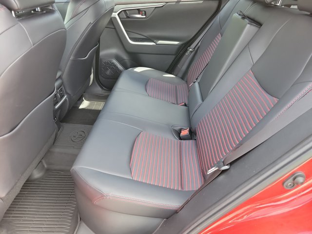 Used 2024 Toyota RAV4 XSE AWD/4WD image 8