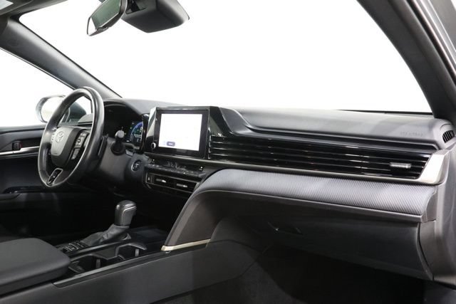 Used 2025 Toyota Camry SE FWD image 16