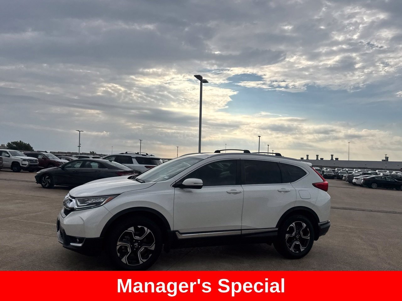 Used 2018 Honda CR-V Touring image 10