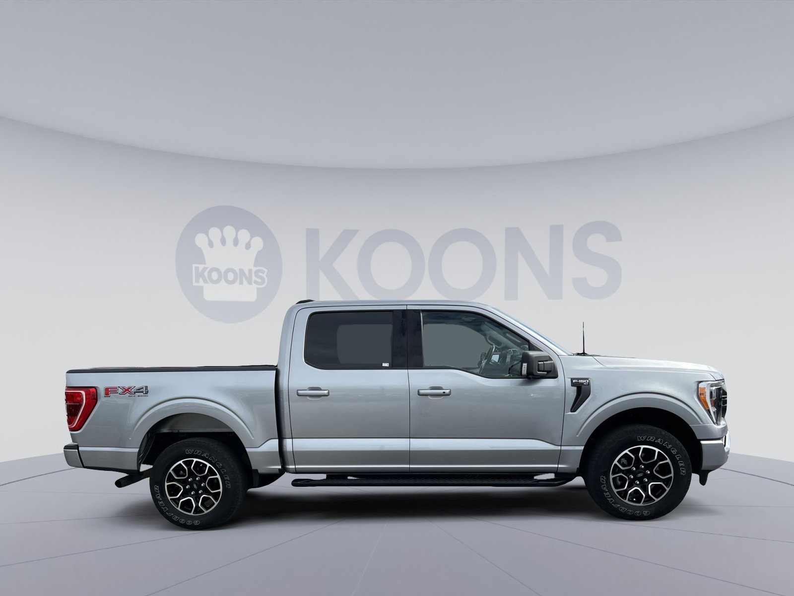 Used 2021 Ford F150 XLT w/ Equipment Group 302A High image 8