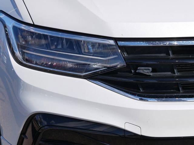 Certified 2023 Volkswagen Tiguan SE R-Line image 10