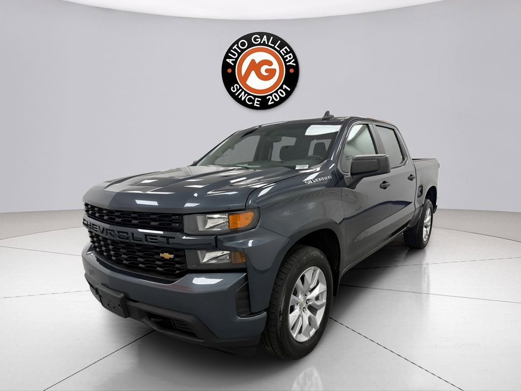 Used 2020 Chevrolet Silverado 1500 Custom w/ Custom Value Package RWD image 3