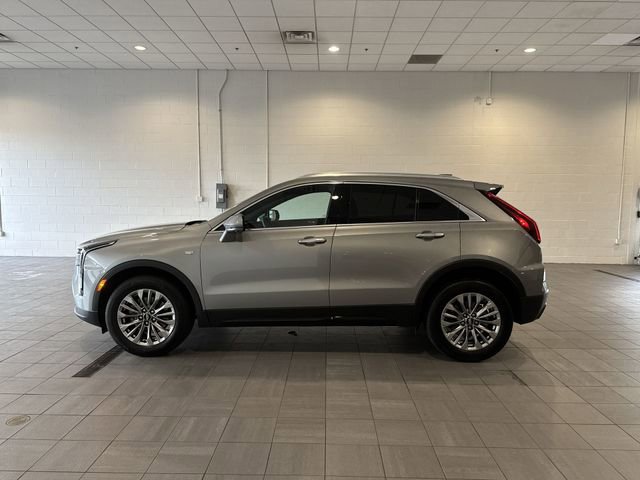 Certified 2025 Cadillac XT4 Premium Luxury w/ Cold Weather Package FWD image 2