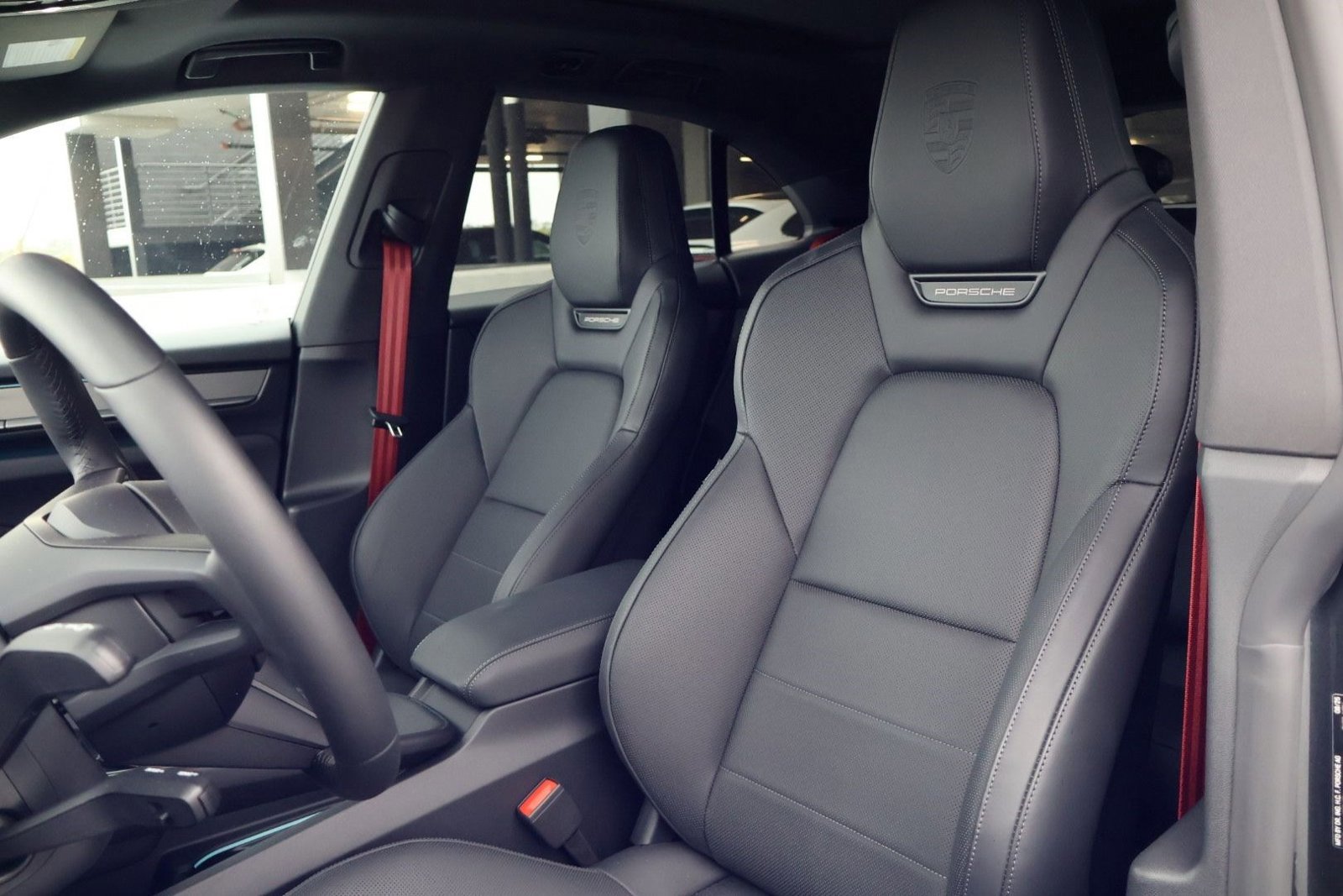 New 2025 Porsche Macan 4S Electric image 5