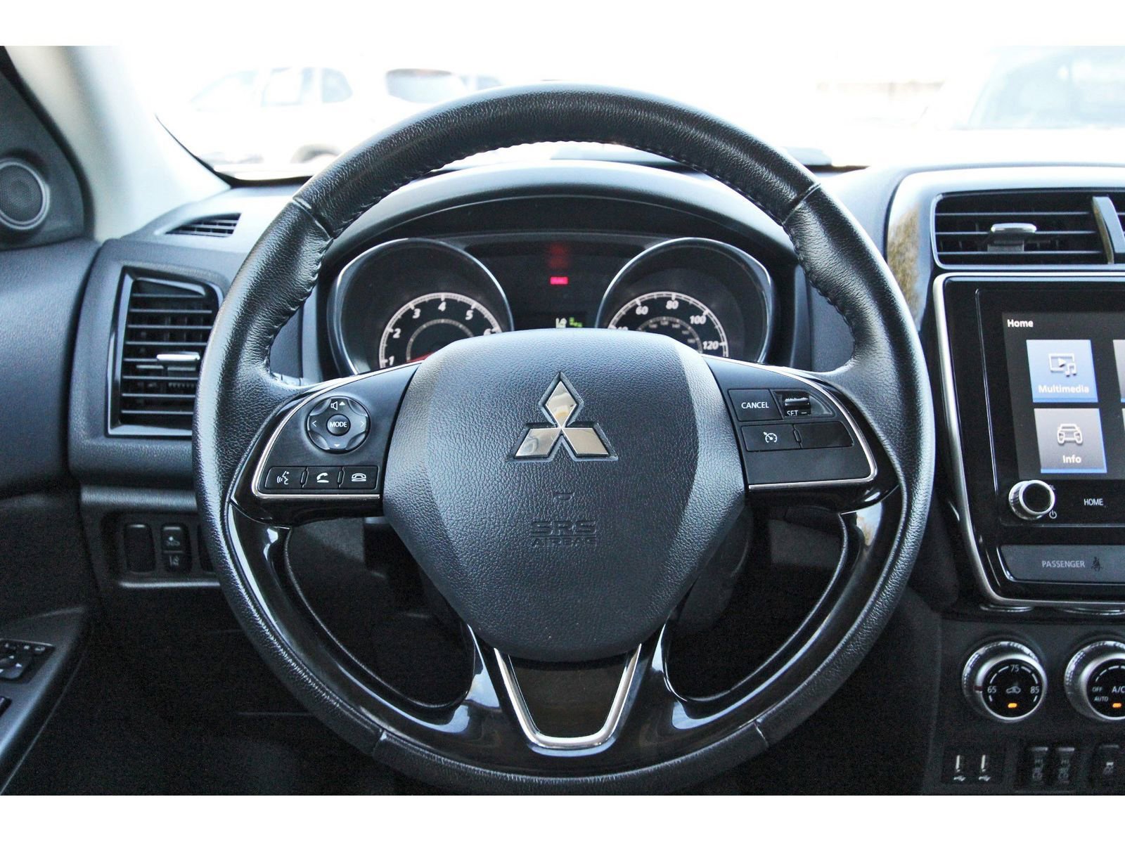 Used 2024 Mitsubishi Outlander Sport LE image 12