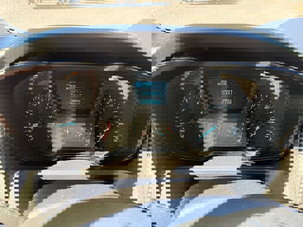 Used 2017 Ford Transit 350 XLT image 17