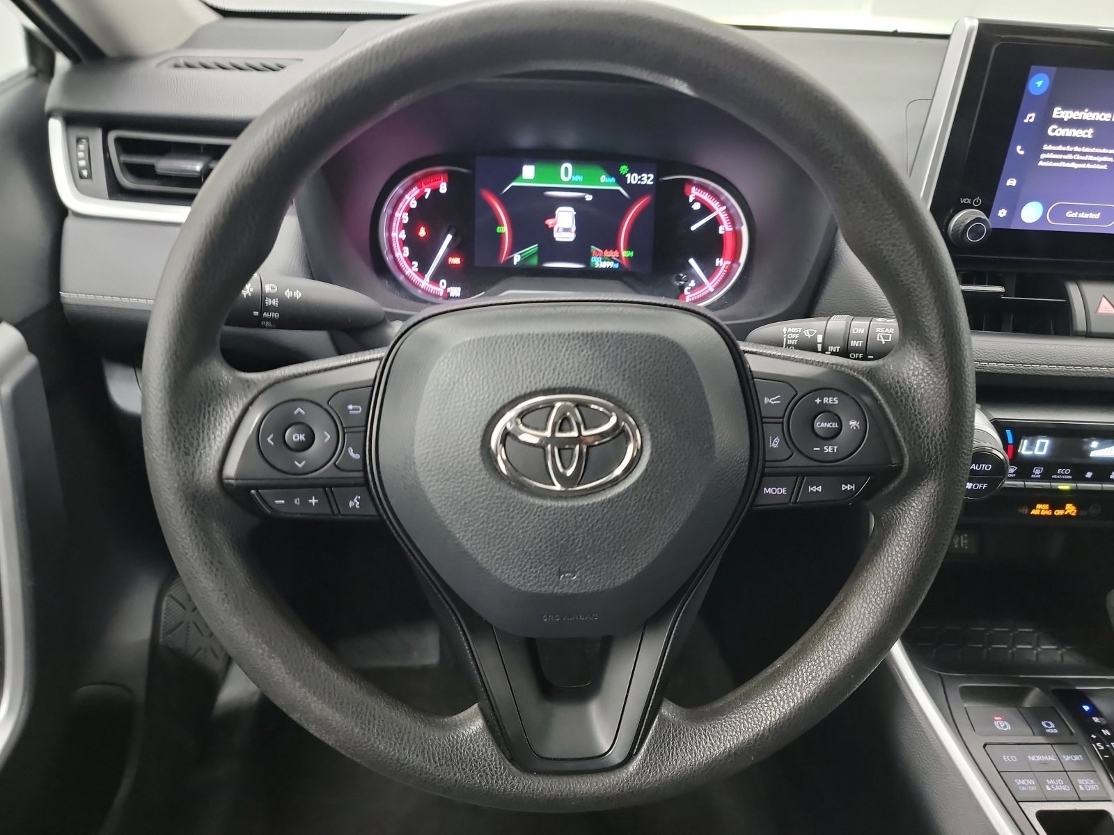 Used 2023 Toyota RAV4 XLE AWD/4WD image 17