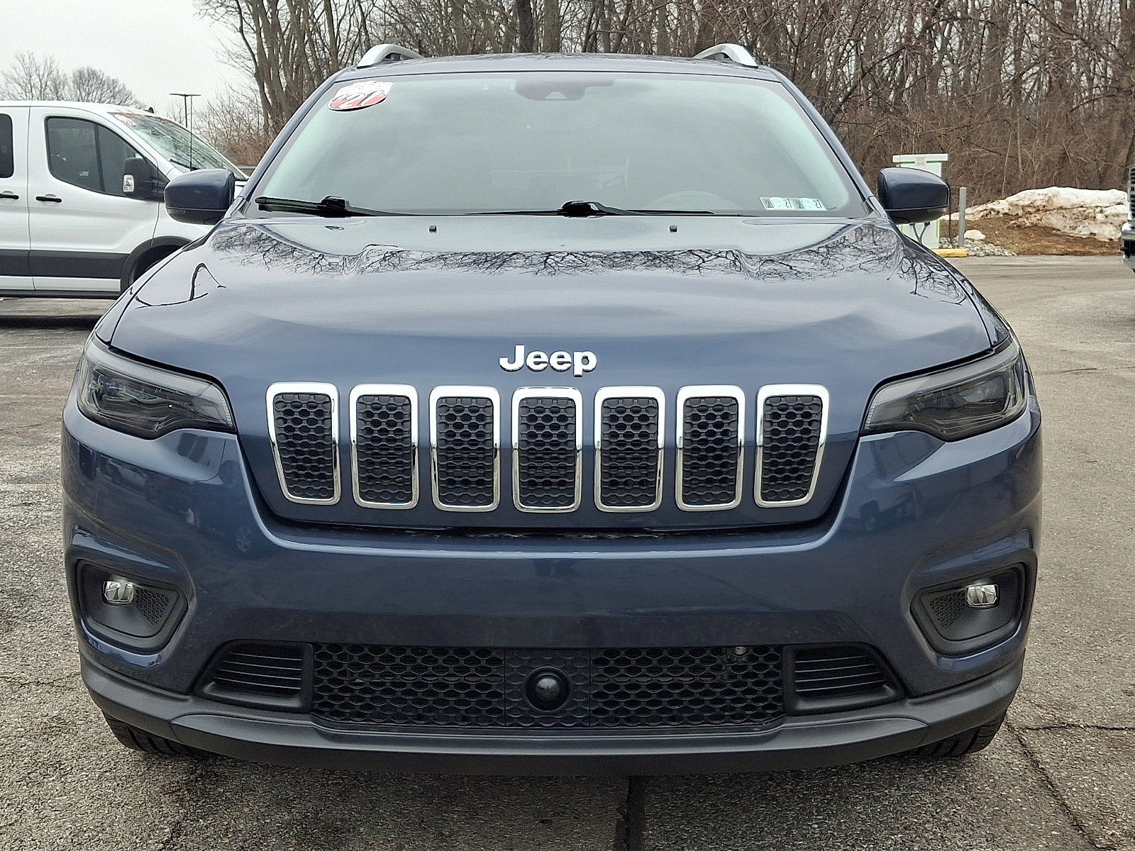 Used 2021 Jeep Cherokee Latitude Lux w/ Comfort/Convenience Group image 3