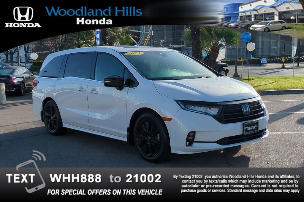 Used 2023 Honda Odyssey Sport image 3