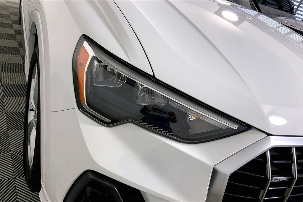 Used 2020 Audi Q3 2.0T Premium w/ Convenience Package image 27