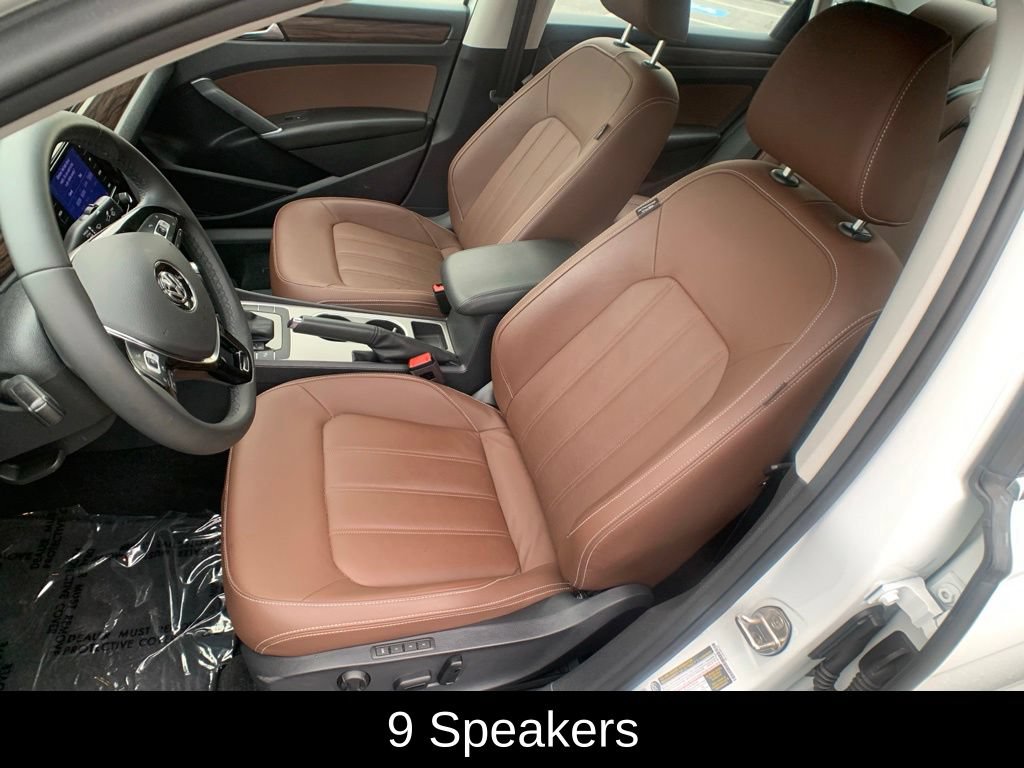 Used 2022 Volkswagen Passat 2.0T FWD image 12